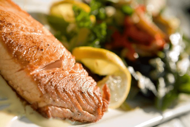 Peixe con dieta proteica